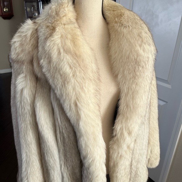 Jackets & Blazers - Woman’s size 14 blue fox coat origin Finland.